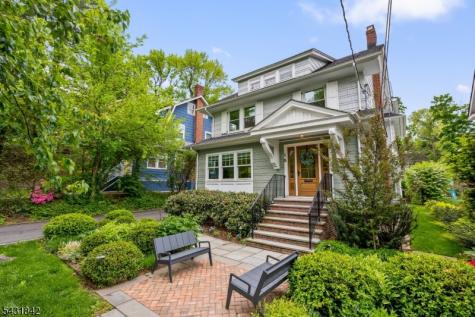 16 Oakview Avenue Maplewood NJ 07040