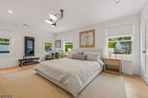 16 Oakview Avenue Maplewood NJ 07040