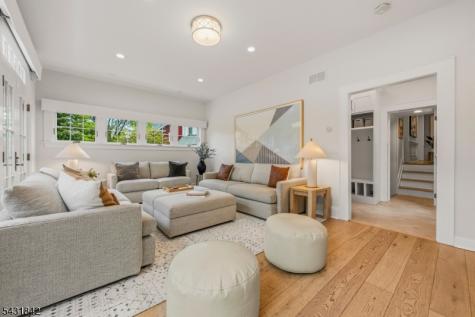 16 Oakview Avenue Maplewood NJ 07040