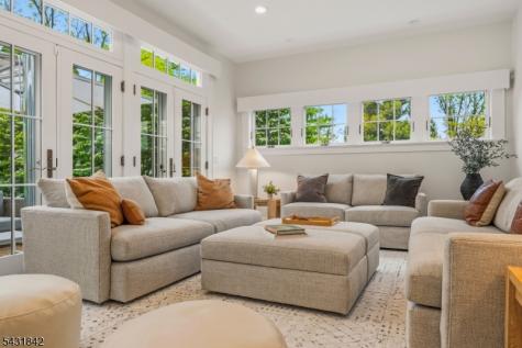 16 Oakview Avenue Maplewood NJ 07040
