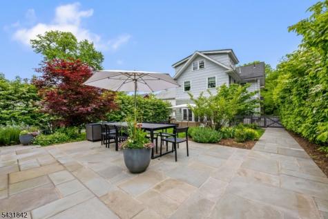 16 Oakview Avenue Maplewood NJ 07040