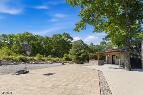 224 Holland Mt Road Jefferson NJ 07438