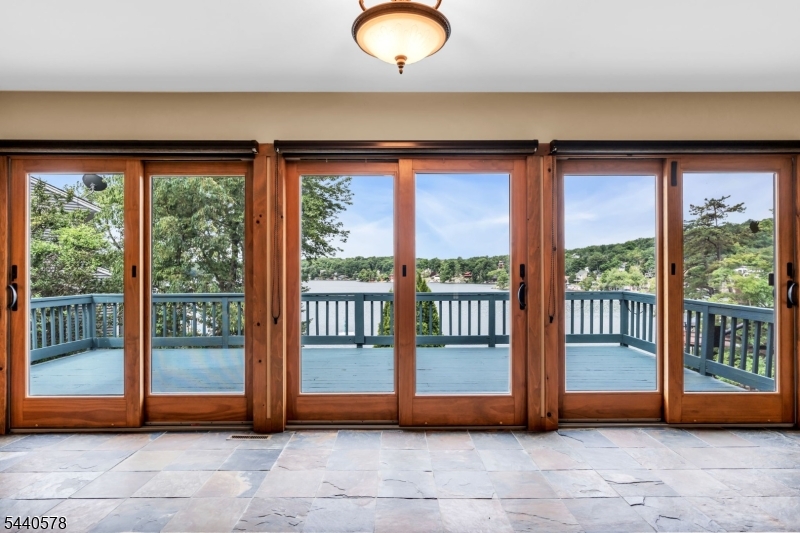 30 Oakdale Avenue Hopatcong NJ 07821