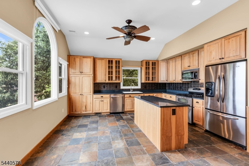 30 Oakdale Avenue Hopatcong NJ 07821