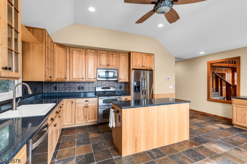 30 Oakdale Avenue Hopatcong NJ 07821