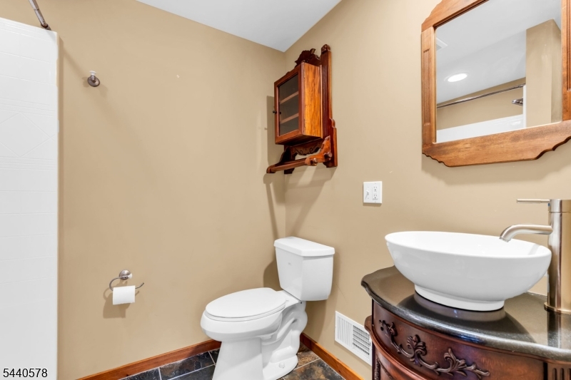 30 Oakdale Avenue Hopatcong NJ 07821