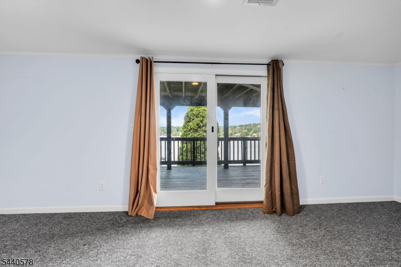 30 Oakdale Avenue Hopatcong NJ 07821