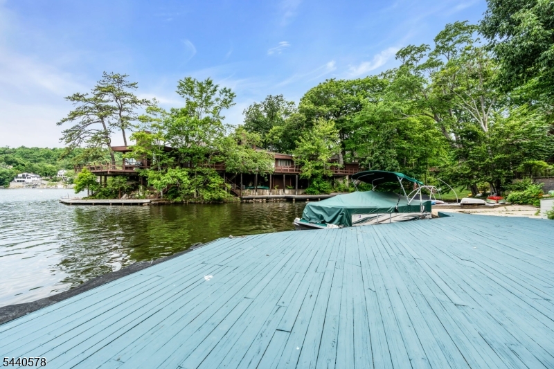 30 Oakdale Avenue Hopatcong NJ 07821
