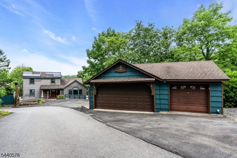 30 Oakdale Avenue Hopatcong NJ 07821