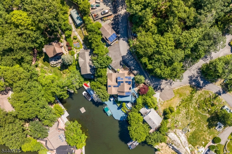 30 Oakdale Avenue Hopatcong NJ 07821