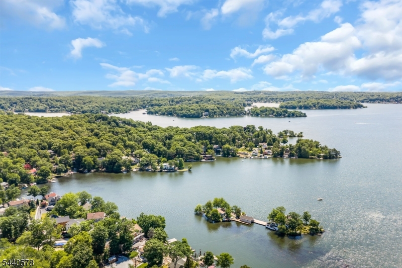 30 Oakdale Avenue Hopatcong NJ 07821