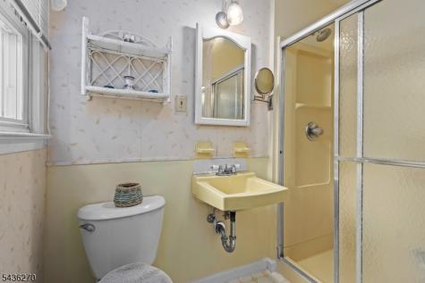 38 Forest Drive Roxbury NJ 07876