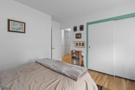 38 Forest Drive Roxbury NJ 07876