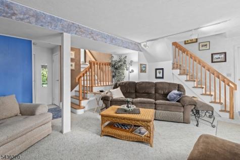 38 Forest Drive Roxbury NJ 07876