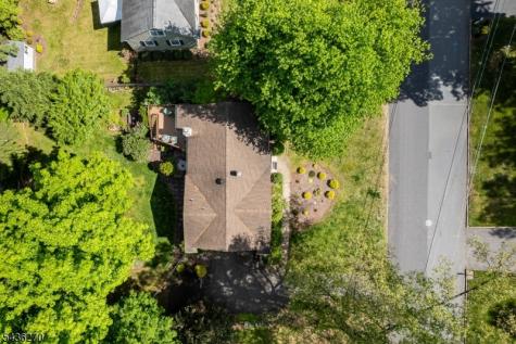 38 Forest Drive Roxbury NJ 07876