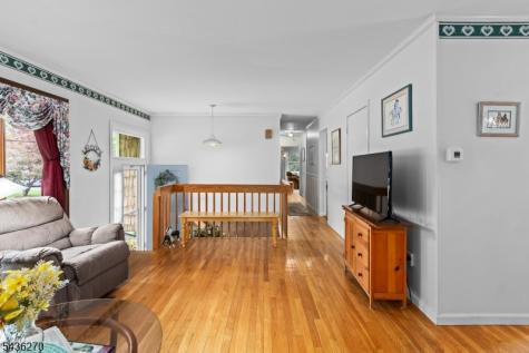 38 Forest Drive Roxbury NJ 07876