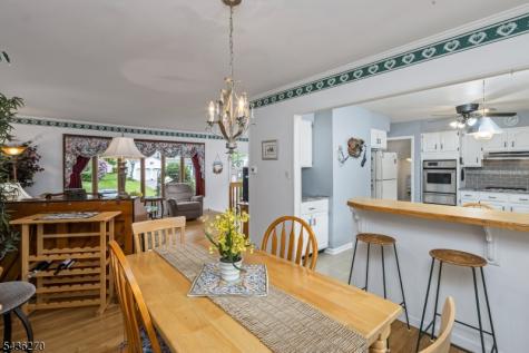 38 Forest Drive Roxbury NJ 07876
