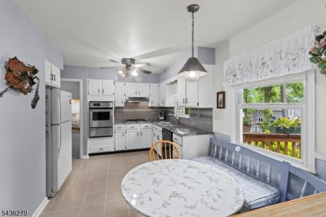 38 Forest Drive Roxbury NJ 07876