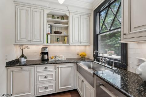230 Springfield Avenue Summit NJ 07901
