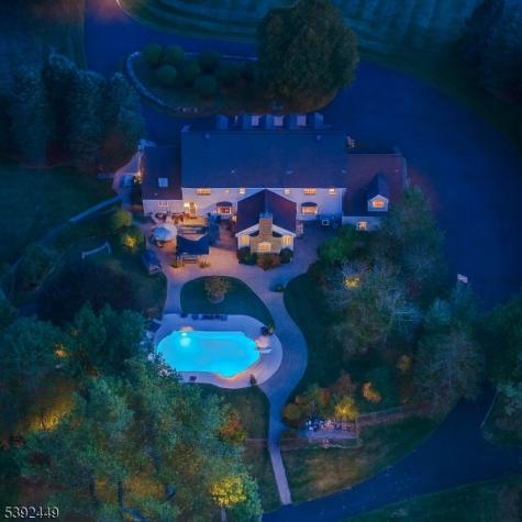 37 Pequest Road Green NJ 07821