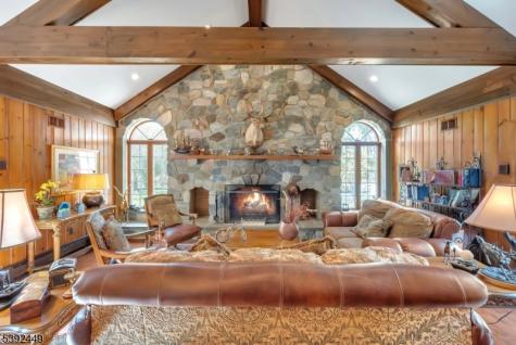 37 Pequest Road Green NJ 07821