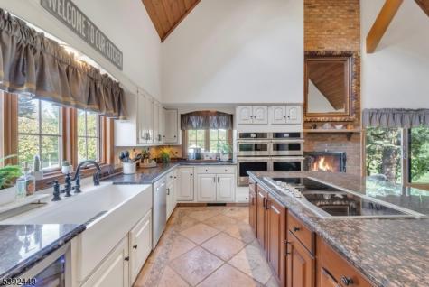 37 Pequest Road Green NJ 07821
