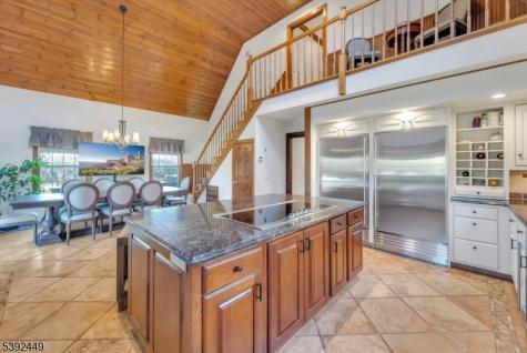 37 Pequest Road Green NJ 07821