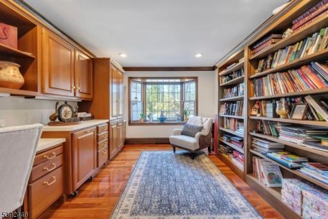 37 Pequest Road Green NJ 07821