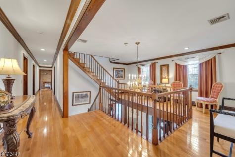 37 Pequest Road Green NJ 07821