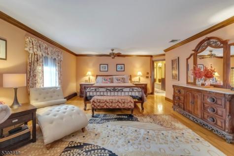 37 Pequest Road Green NJ 07821
