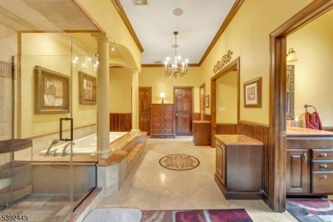 37 Pequest Road Green NJ 07821