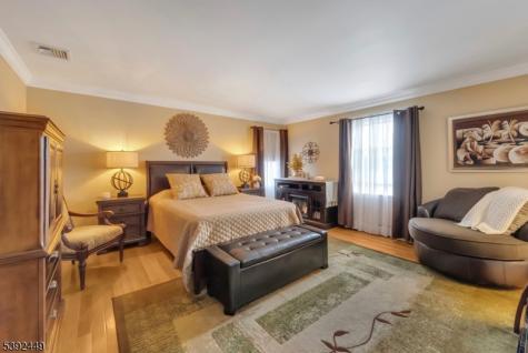 37 Pequest Road Green NJ 07821