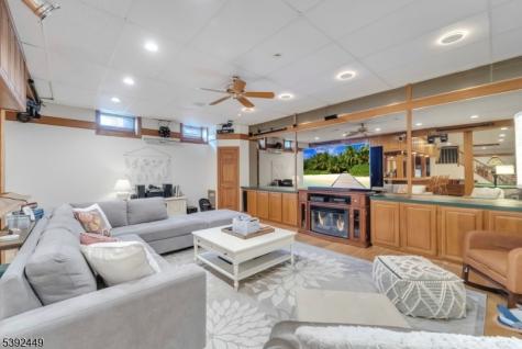 37 Pequest Road Green NJ 07821