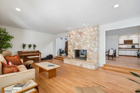 15 Manchester Court Morris NJ 07960