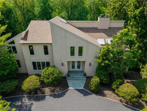 15 Manchester Court Morris NJ 07960