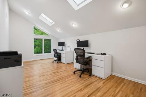 15 Manchester Court Morris NJ 07960