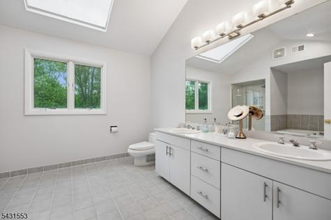 15 Manchester Court Morris NJ 07960