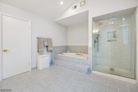 15 Manchester Court Morris NJ 07960
