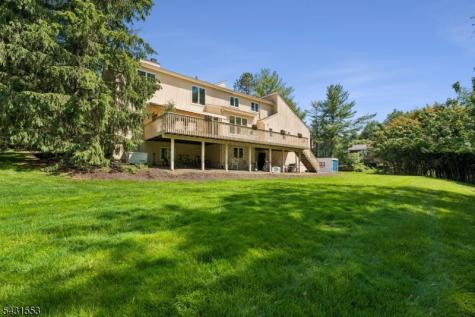 15 Manchester Court Morris NJ 07960