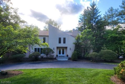 15 Manchester Court Morris NJ 07960