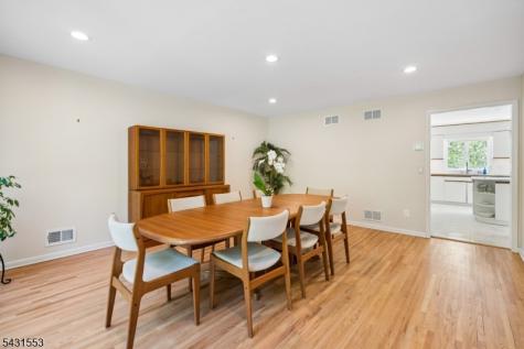 15 Manchester Court Morris NJ 07960
