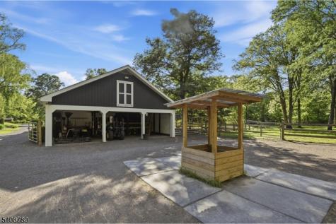 98 Spring Hollow Road Far Hills NJ 07931