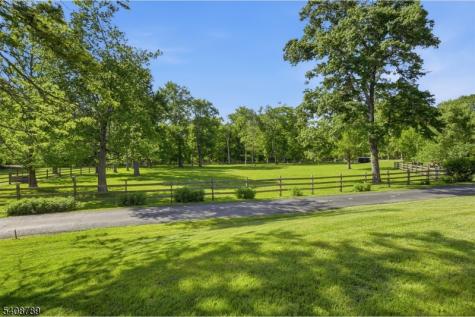 98 Spring Hollow Road Far Hills NJ 07931