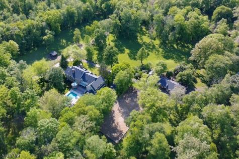 98 Spring Hollow Road Far Hills NJ 07931