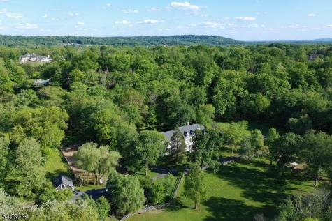 98 Spring Hollow Road Far Hills NJ 07931