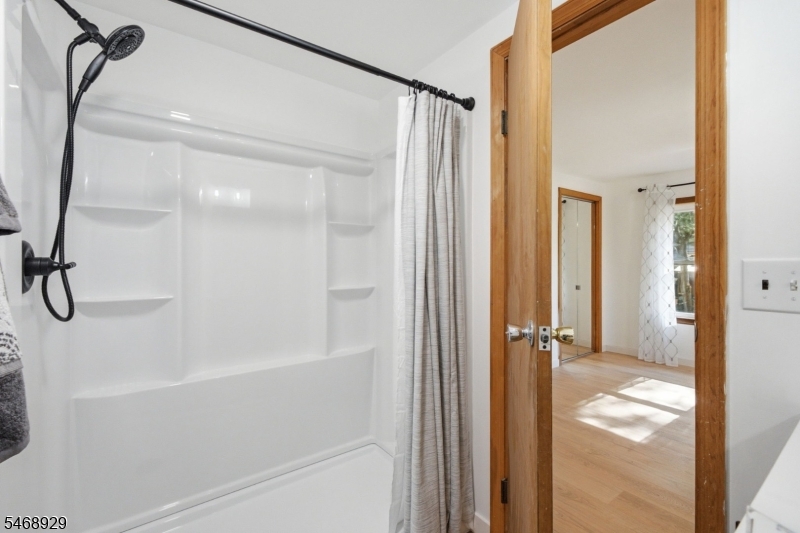 53 Lake Shore Road E Hardyston NJ 07460