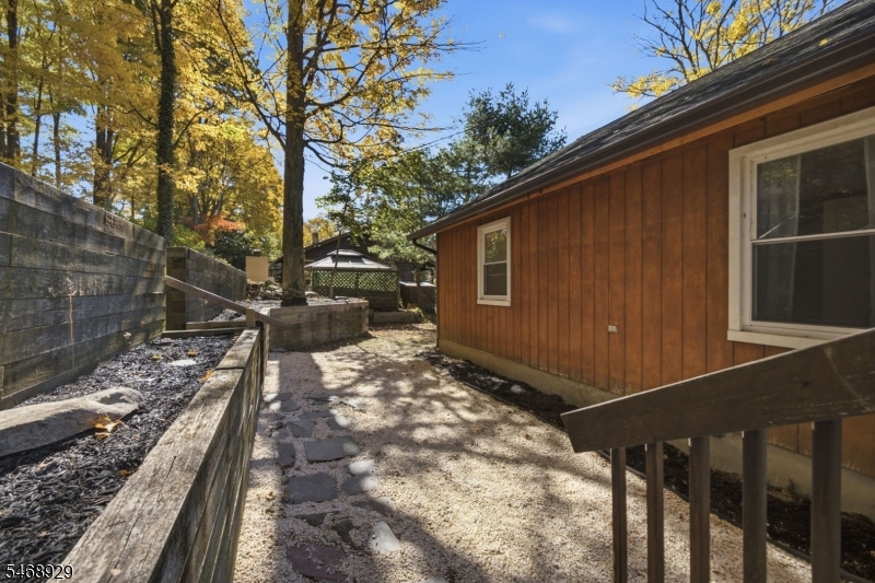 53 Lake Shore Road E Hardyston NJ 07460
