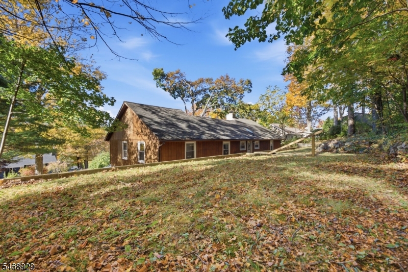 53 Lake Shore Road E Hardyston NJ 07460