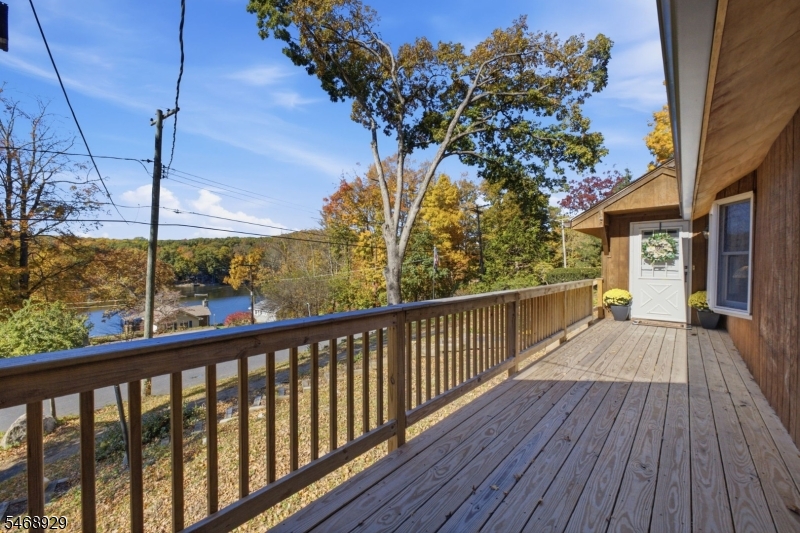 53 Lake Shore Road E Hardyston NJ 07460