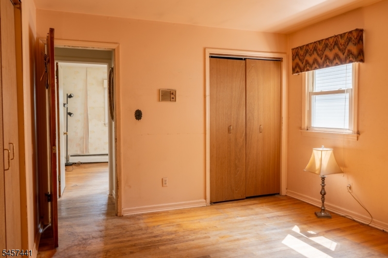 10 Moore Place Nutley NJ 07110